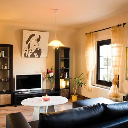 Eulkretscham 酒店 *